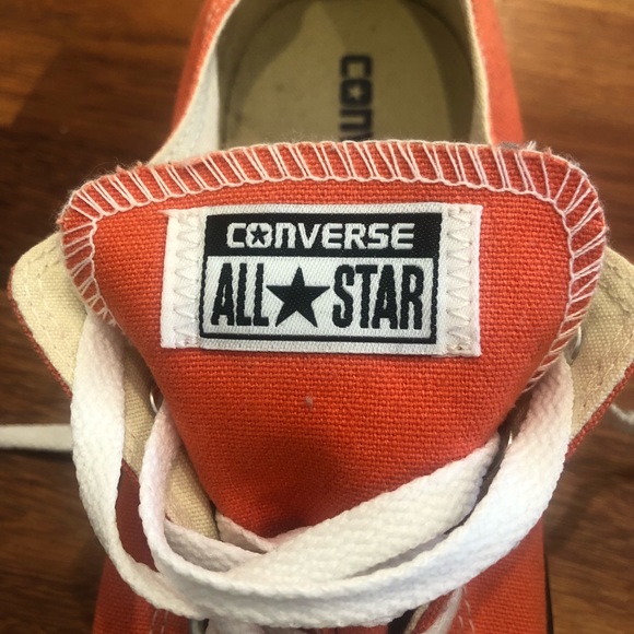 Orange converse size 8Men size 10women never worn - Picture 2 of 8
